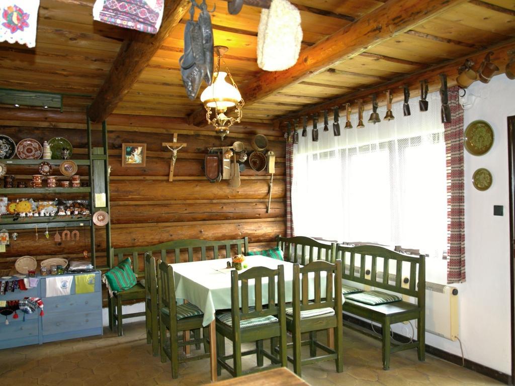 Penzion Encian Myto pod Dumbierom Exterior photo